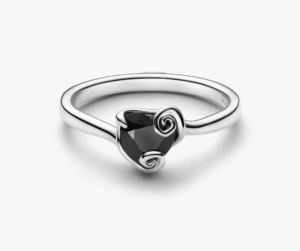 Black heart ring