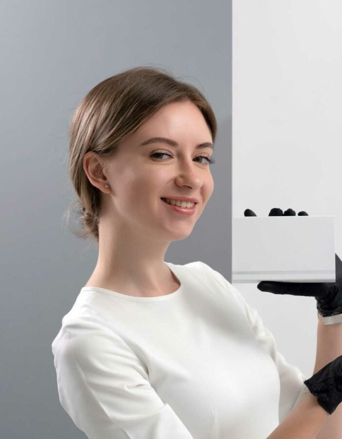 cosmetologist-3-2.jpg