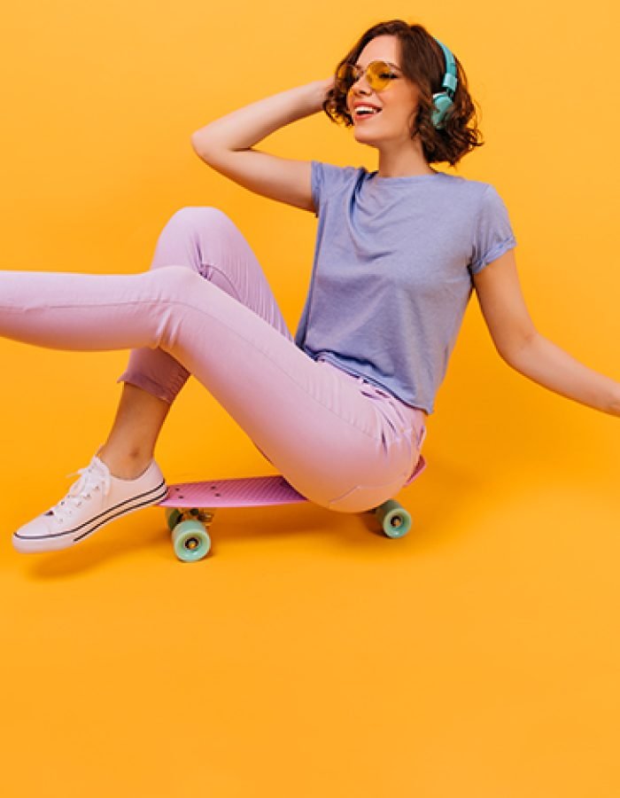 yellow-sk8.jpg
